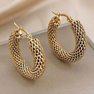 NEW! 18K Gold Plated Mesh Tube Hoop Earrings